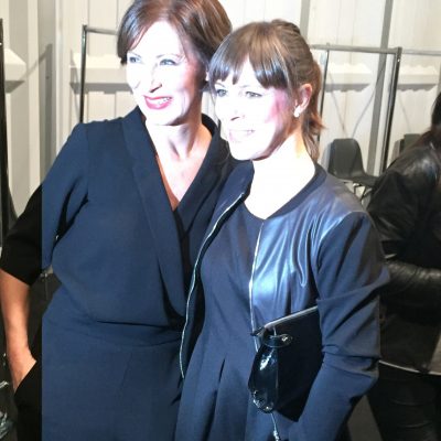 Designerin Eva Lutz mit Anneke Kim Sarnau